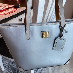 Dooney & Bourke tote handbag